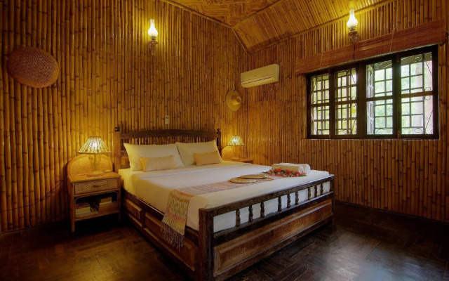 Palm Village Resort & Spa