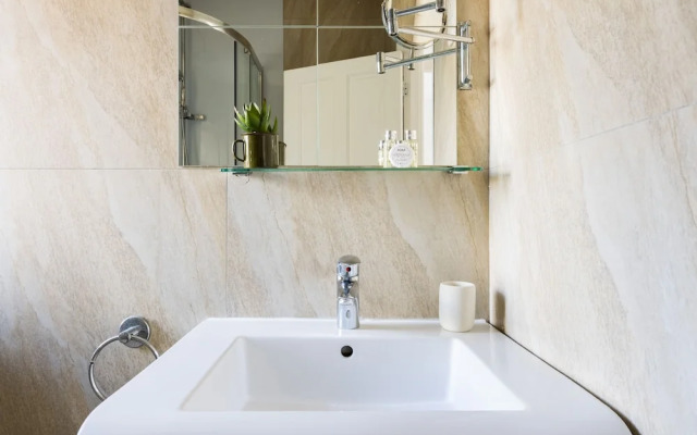 The Tower Bridge Luxury Collection