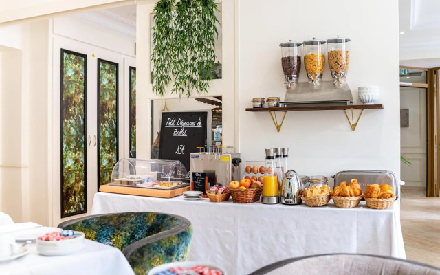 Queens Boutique Hotel