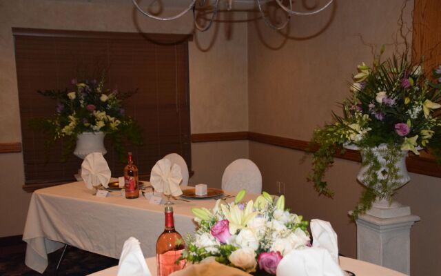 Stone Gate Inn