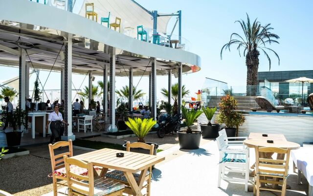 White Tower Mamaia