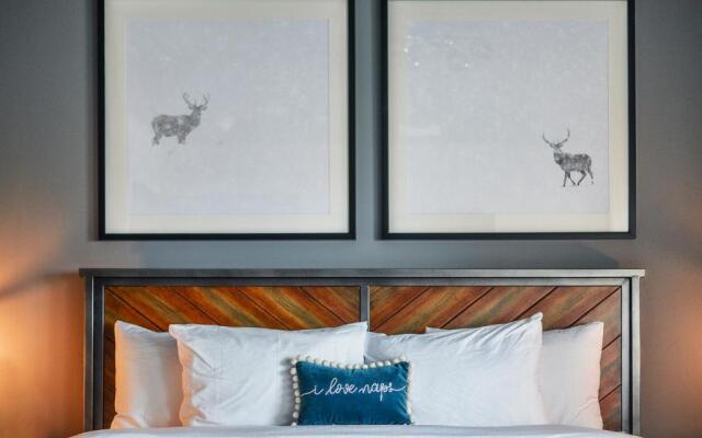 The Stella Hotel & Ballroom