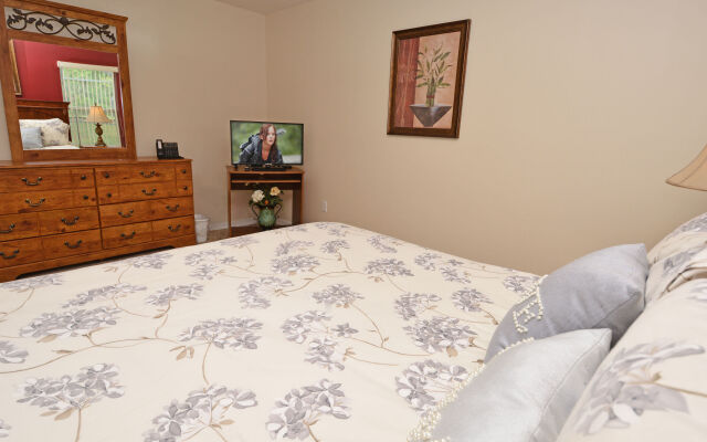 163SC Sundown Villa 3 Br villa by RedAwning