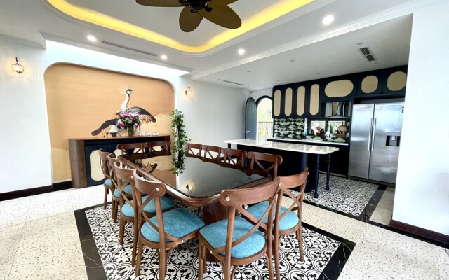 Venus Villa Flamingo Dai Lai by MAPSTAR