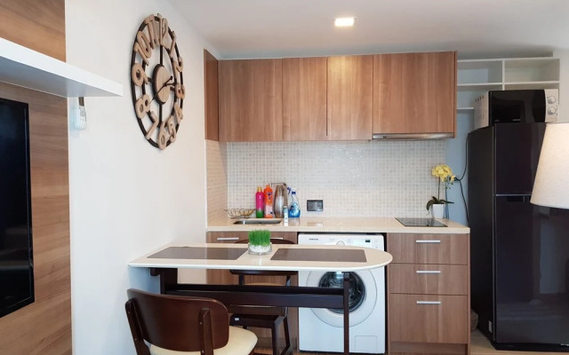 Modern Condo Nai Harn Beach