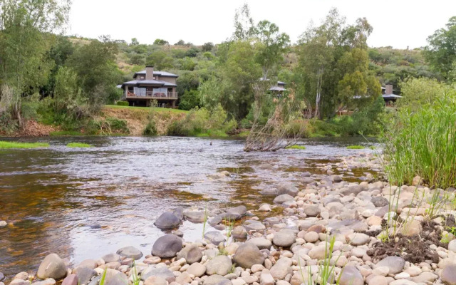 Stonehill River Lodge