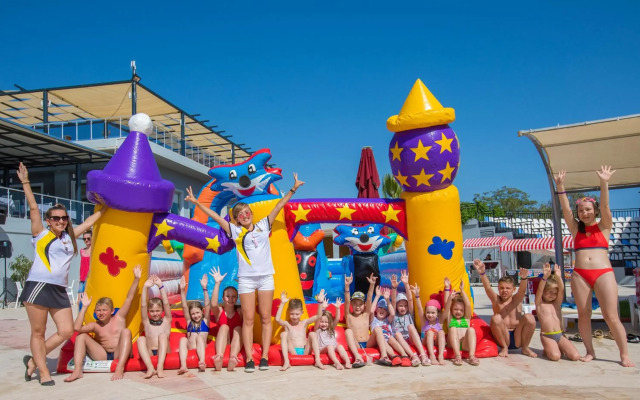 Meridia Beach Hotel