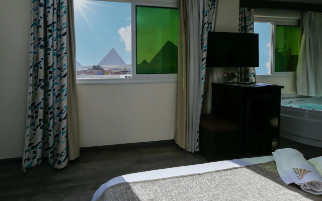 Pyramid Edge Hotel & Exclusive Pyramids View Rooftop