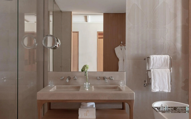 Royal Champagne Hotel & Spa