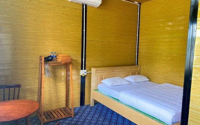 Plum Homestay Hostel