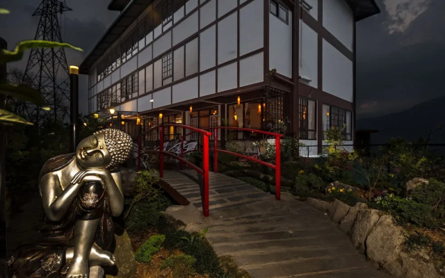 Hotel 100 Petals - Gangtok 12 mins from MG Marg