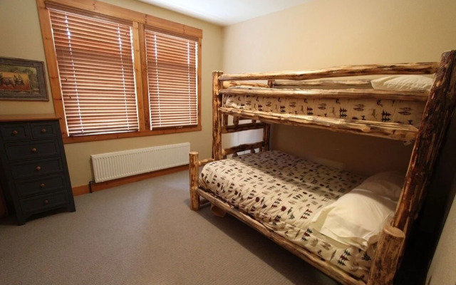 The Cabins 18 3 Bedrooms 2 Bathrooms Condo