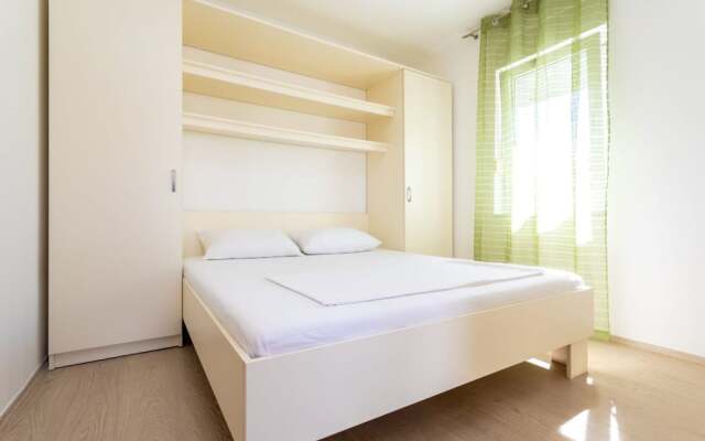 Krk - With Private Pool - H