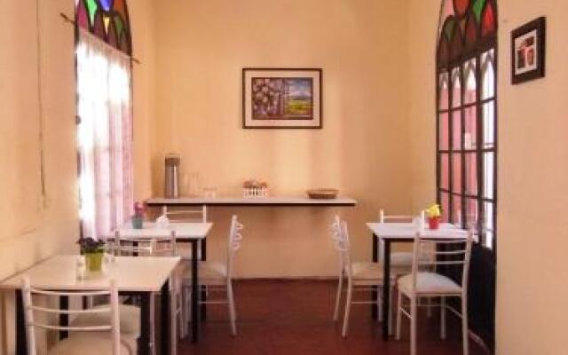 Positive Hostel & Backpackers