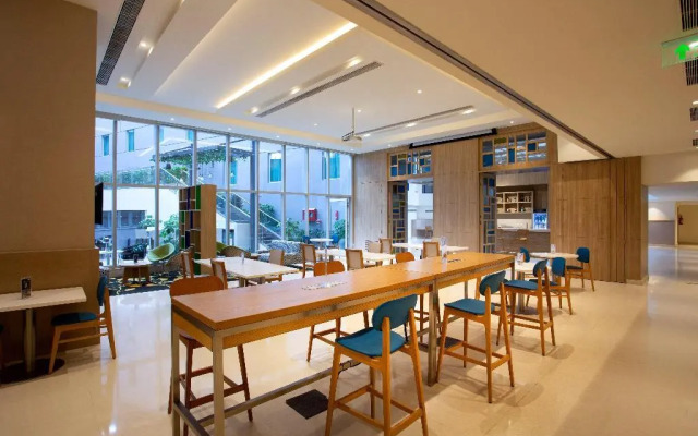 Holiday Inn Express & Suites Bengaluru Old Madras Road by IHG