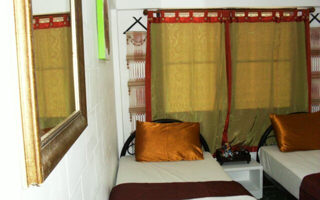Naruncha Green House