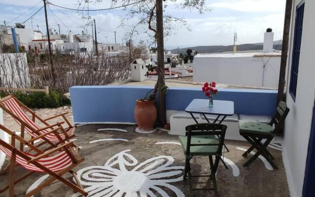 Omorfo House