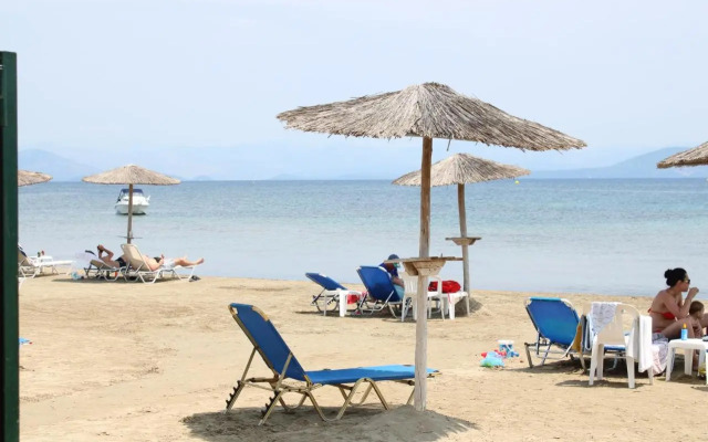 Stavros Beach Hotel