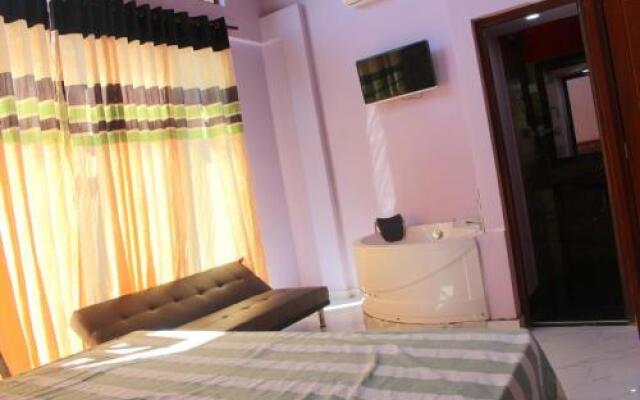 Snow Mirage Hotel