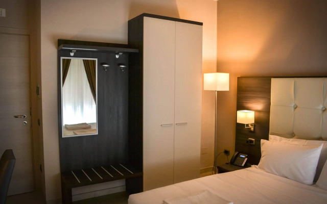 Brain Rooms & Suite