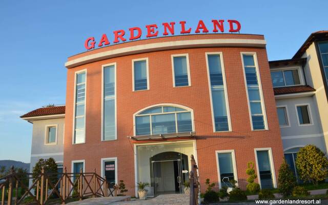 Gardenland Resort