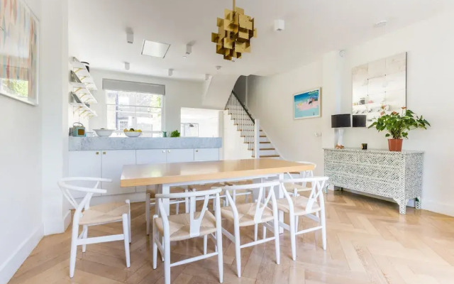 Oakington Road by Onefinestay
