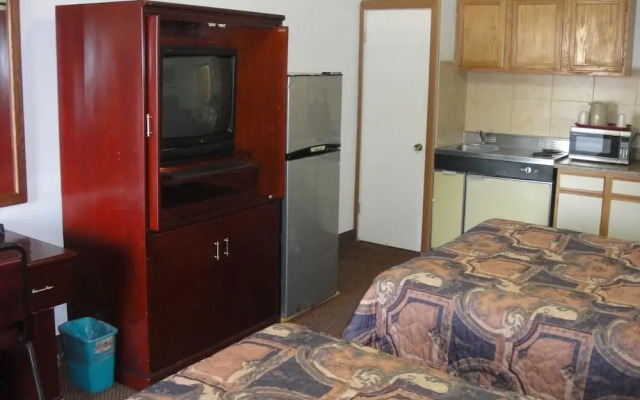 Trails West Motel