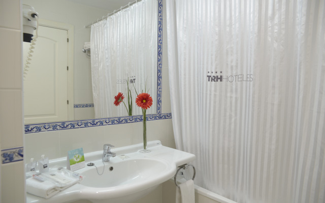 Отель TRH La Motilla