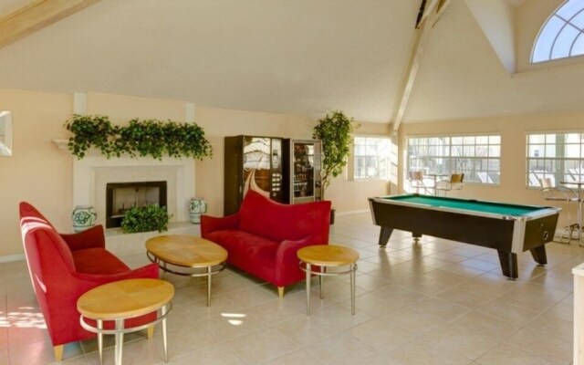 Lb019 3 Bedroom Condo by Redawning