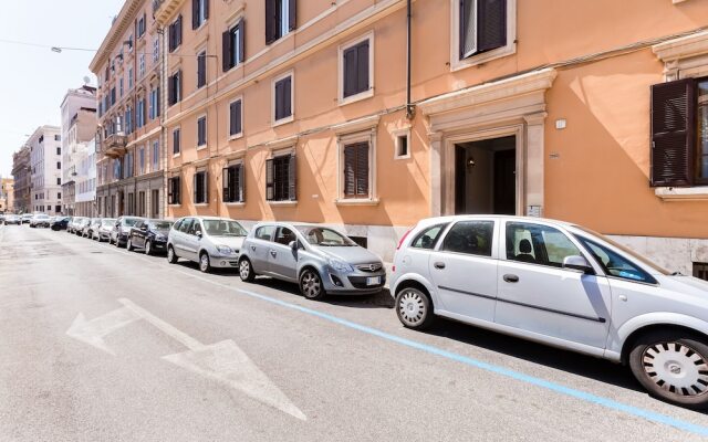 Luxury apartment in the center of Rome