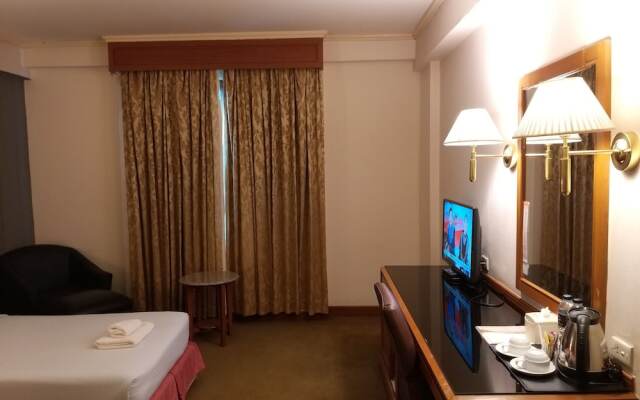 Songphanburi Hotel