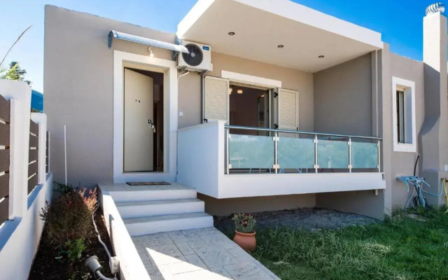 Bounatsa Studios & Apartments