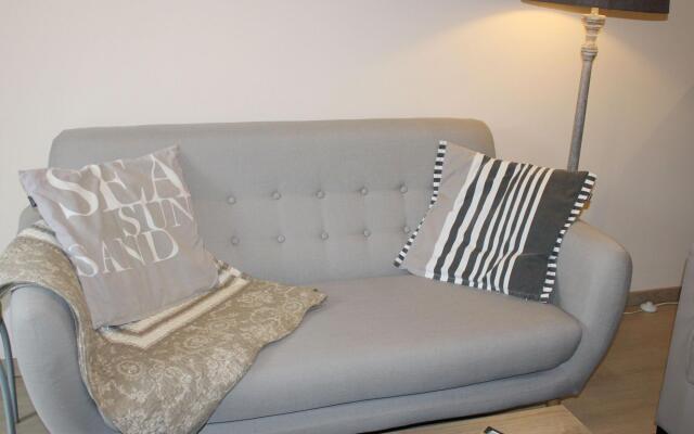 Modern apartment in Bray-Dunes with terrace