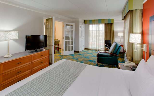 La Quinta Inn by Wyndham Pittsburgh Airport