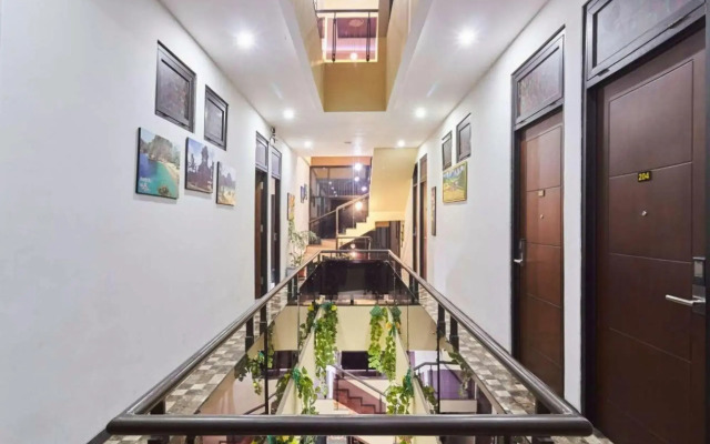 Front One Inn Malang