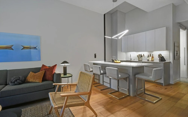 The Docent’s Collection – Thompson Block