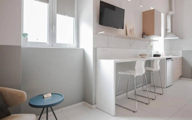 Stylish Studio Apartments-1878 House
