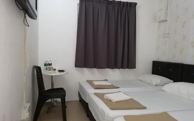 Rasa Motel – Guest Rooms – Batu Ferringhi