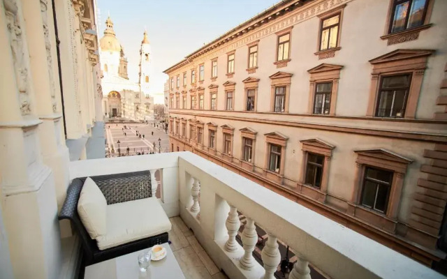 Count Zrinyi Luxourious Residence
