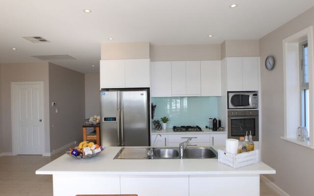 Elandra Holiday Home