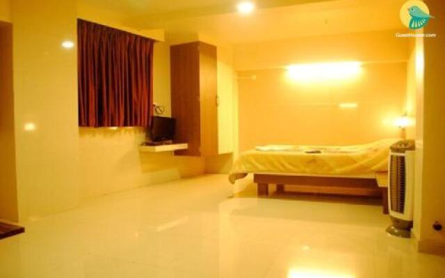 1 BR Boutique stay in Koli Ali Opp. M.S.E.B. Office Mahabaleshwar India, Mahabaleshwar (EAEC), by GuestHouser