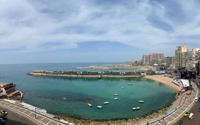 Alexandria Luxury Apartments Gleem 1 Direct Sea View