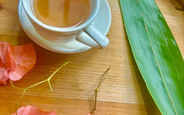 A007 Embassy Gardens Studio Apartm