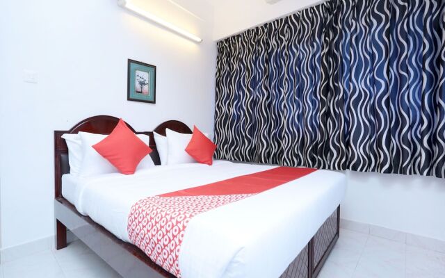 OYO 15669 Hotel Galaxy Inn