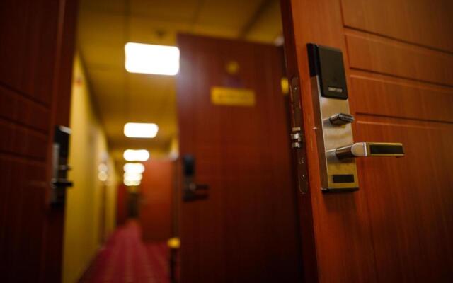 Almaty Tranzit N1 Hotel