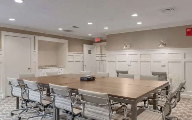 Hawthorn Suites by Wyndham Merrimack/Nashua Area