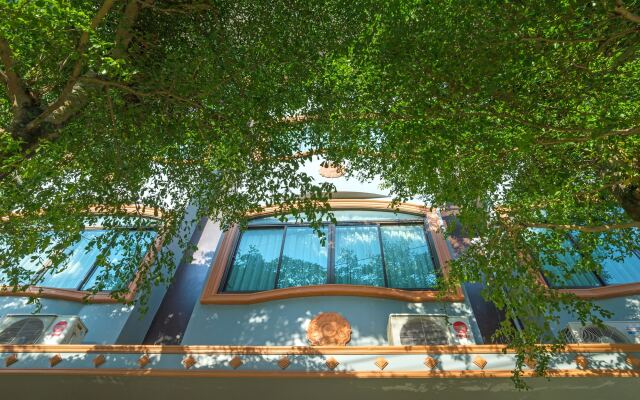 Sripet Hotel