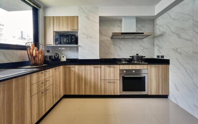 Floral Court Hotel & Residence Sukhumvit 13