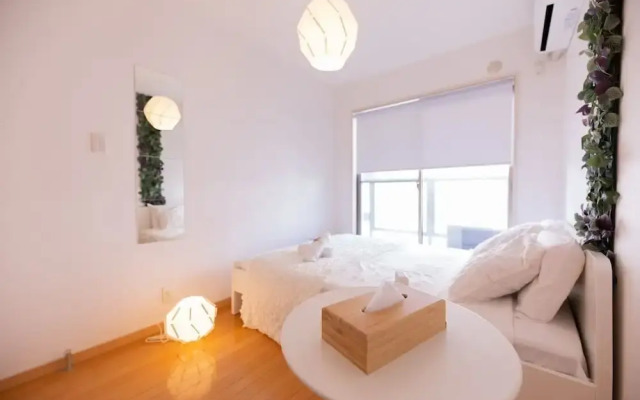 Station & White Osaka station 4BR luxury house