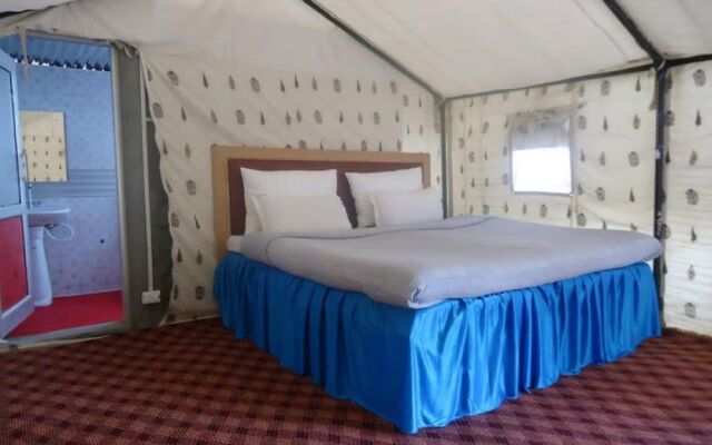 Royal Deluxe Camp